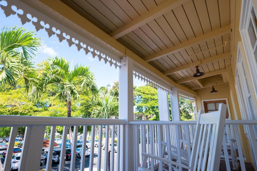 Lahaina Inn Photo 26