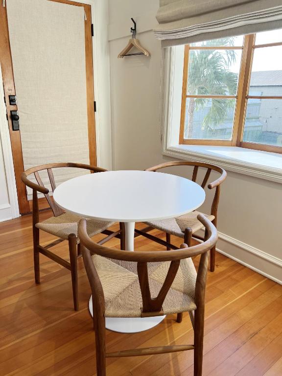 Lahaina Inn Photo 34