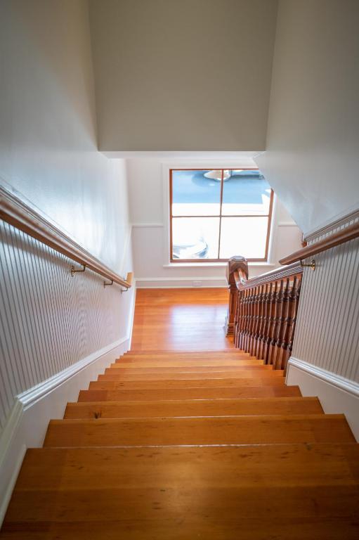 Lahaina Inn Photo 41