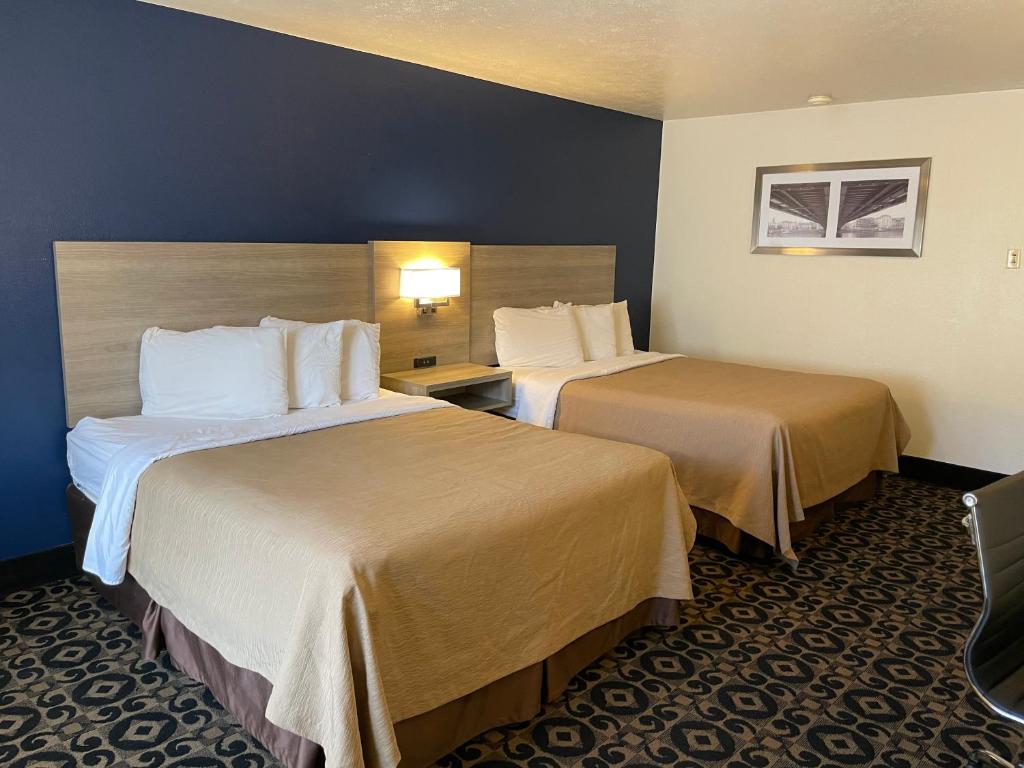 Americas Best Value Inn Roosevelt Ballard photo