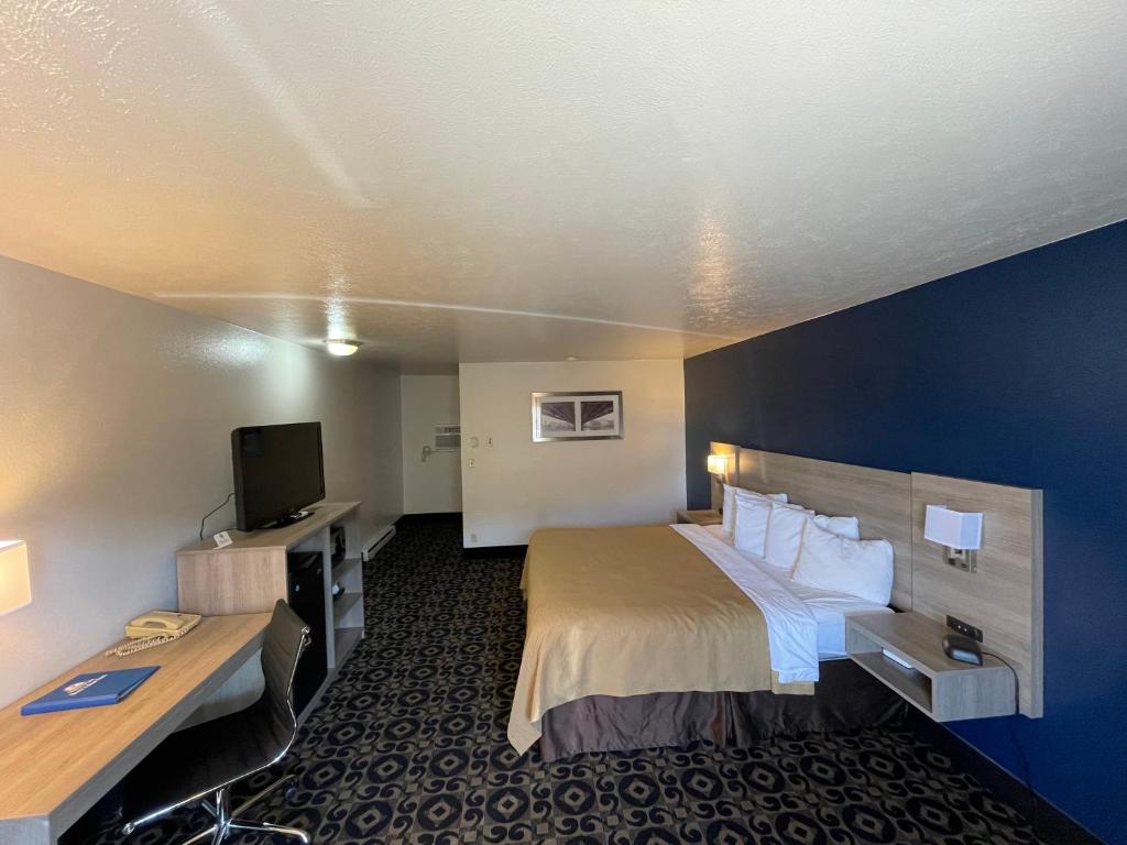 Americas Best Value Inn Roosevelt Ballard photo