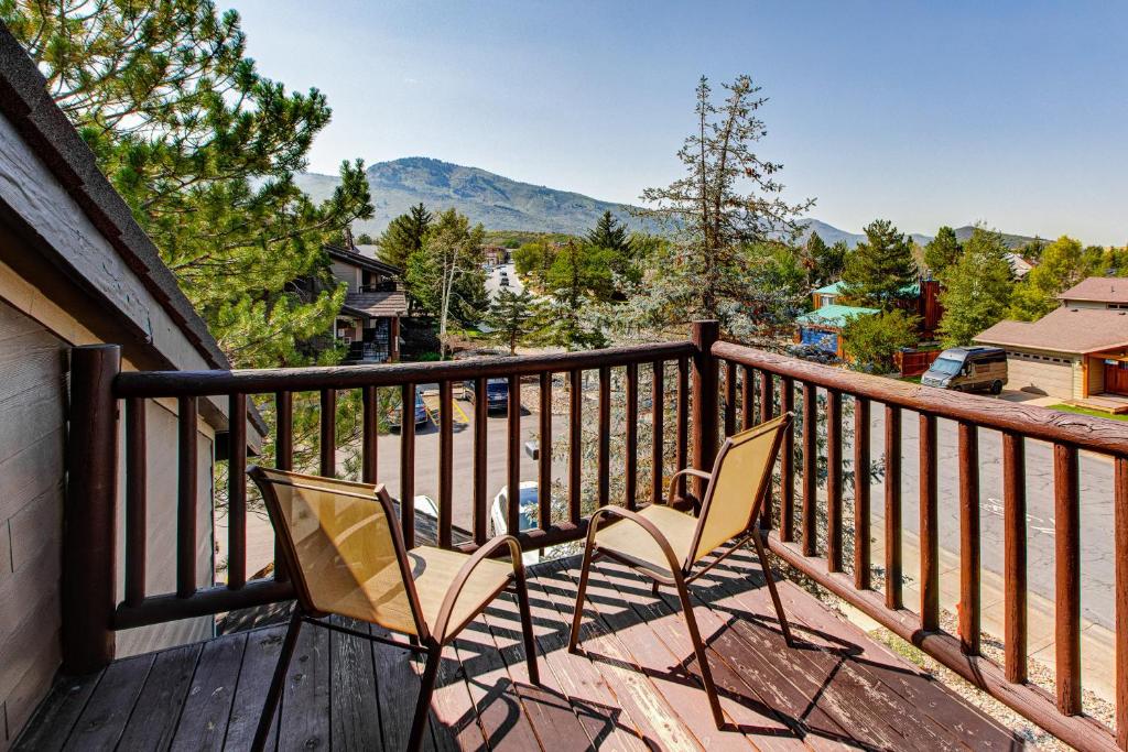 Quaint Prospector Lodge photo