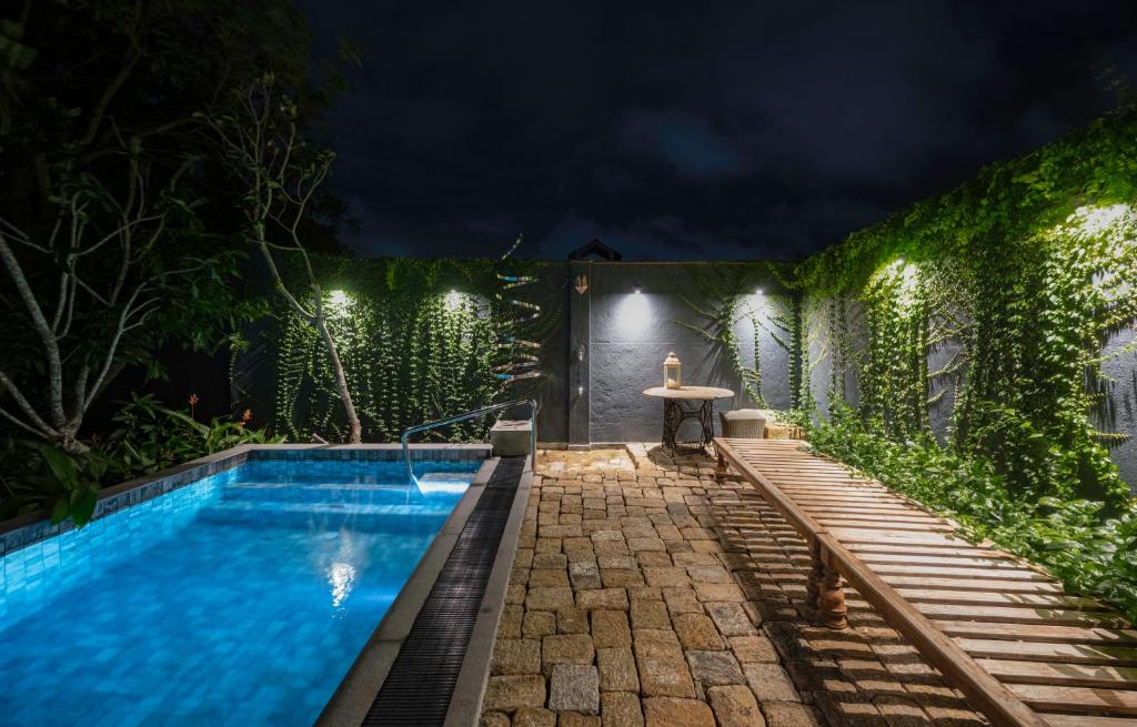 55TG Boutique Suites photo
