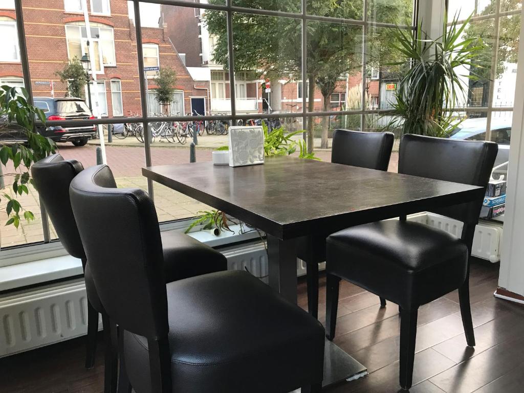 Food and beverages, New City Hotel Scheveningen in The Hague