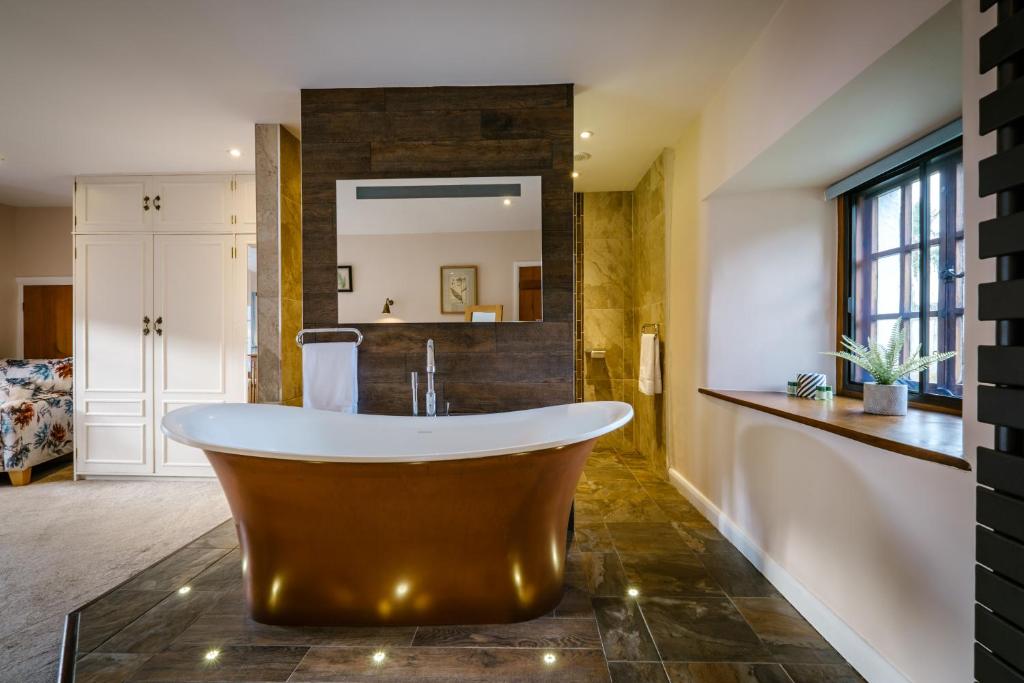 Bordriggs Farm Grade II Listed 2-Bed Cottage photo 3