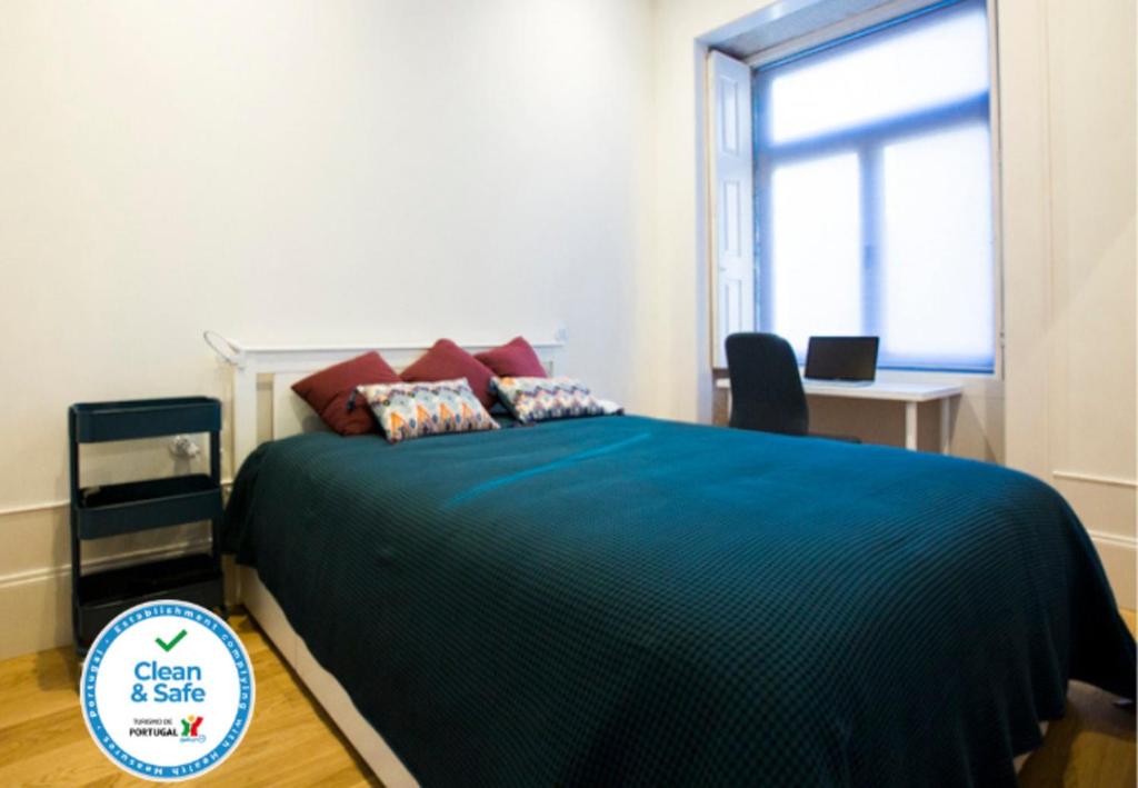 Host Wise - Modern Stuning Flat w Prime Location, Porto