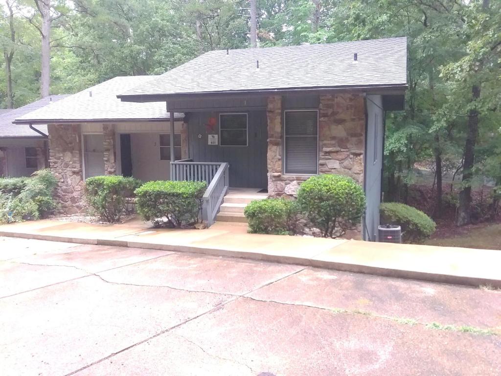 Santona Townhouse Unit 401 — Hotel in Hot Springs Village (AR)