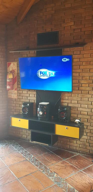 Shared lounge/TV area