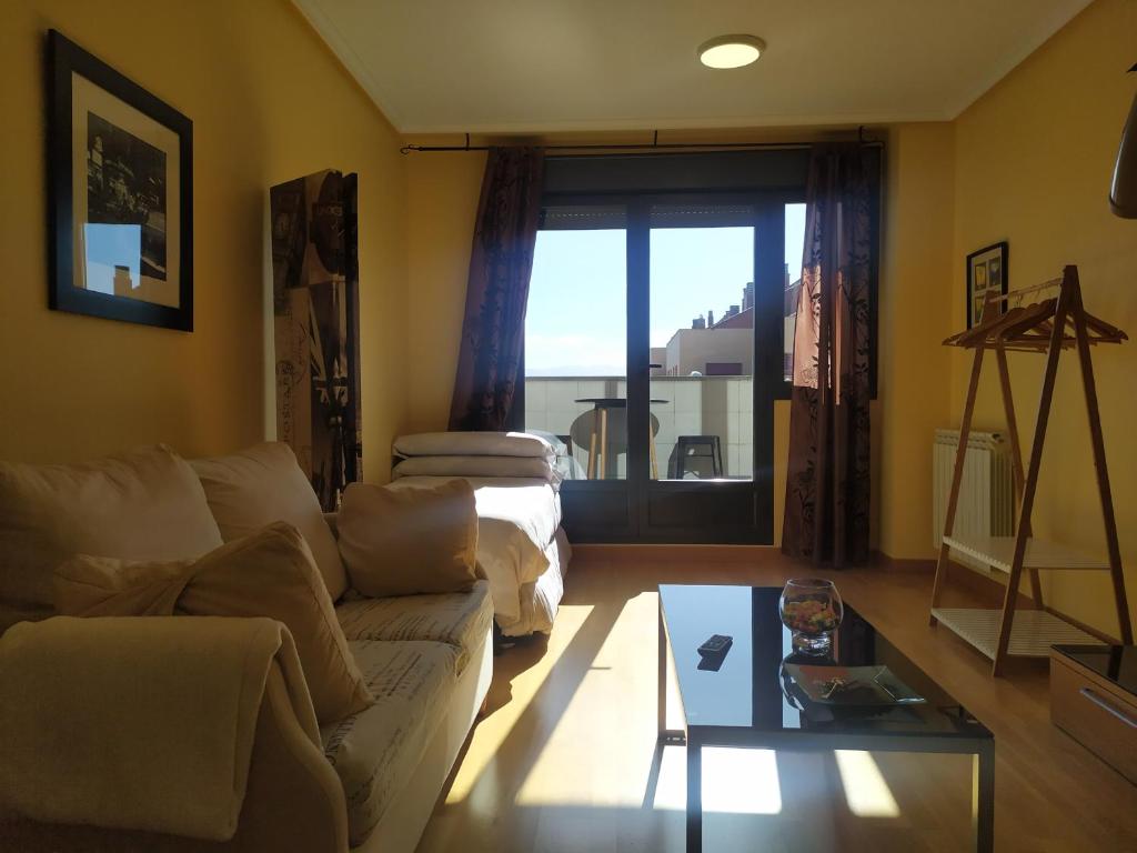Apartamento el Parque AIRE CONDICIONADO PISCINA terraza con vistas montaña entorno tranquilo ideal mascotas - 5