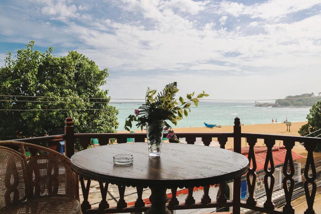 Hotel Neptune Bay unawatuna beach photo
