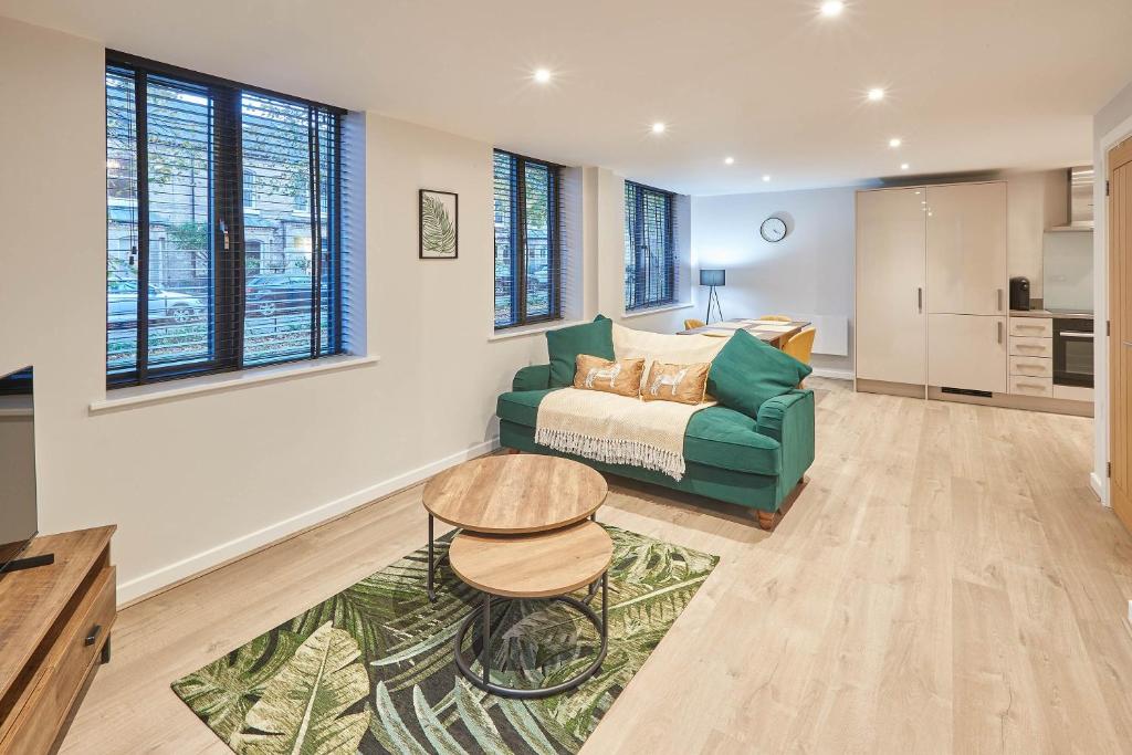 Host & Stay - Fern, York