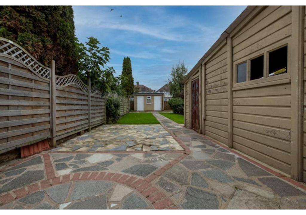 Beautiful Private Room in North London photo
