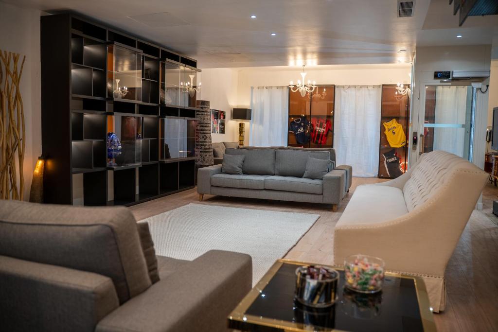 Venue C - Luxurious & Spacious - Mansion - Elevator - Patio - 4