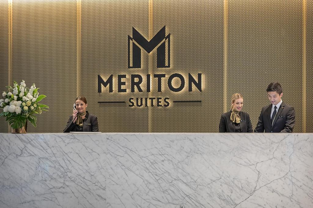 Meriton Suites Sussex Street photo