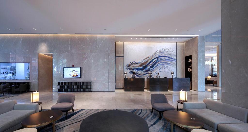 フロント・ロビー