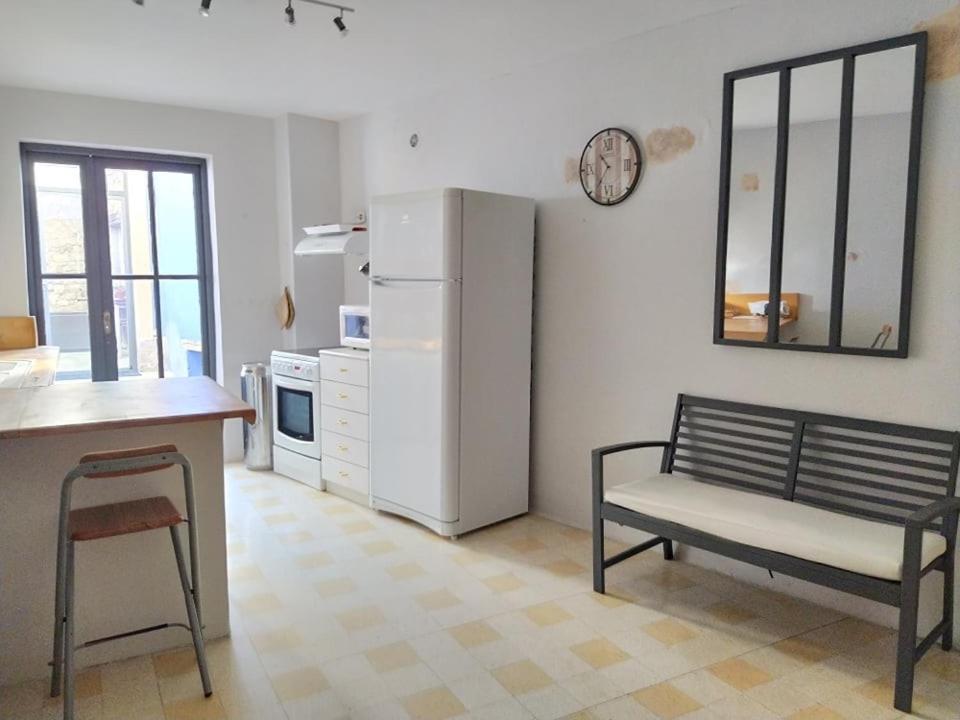 Appartement au coeur du village- Ref12 photo