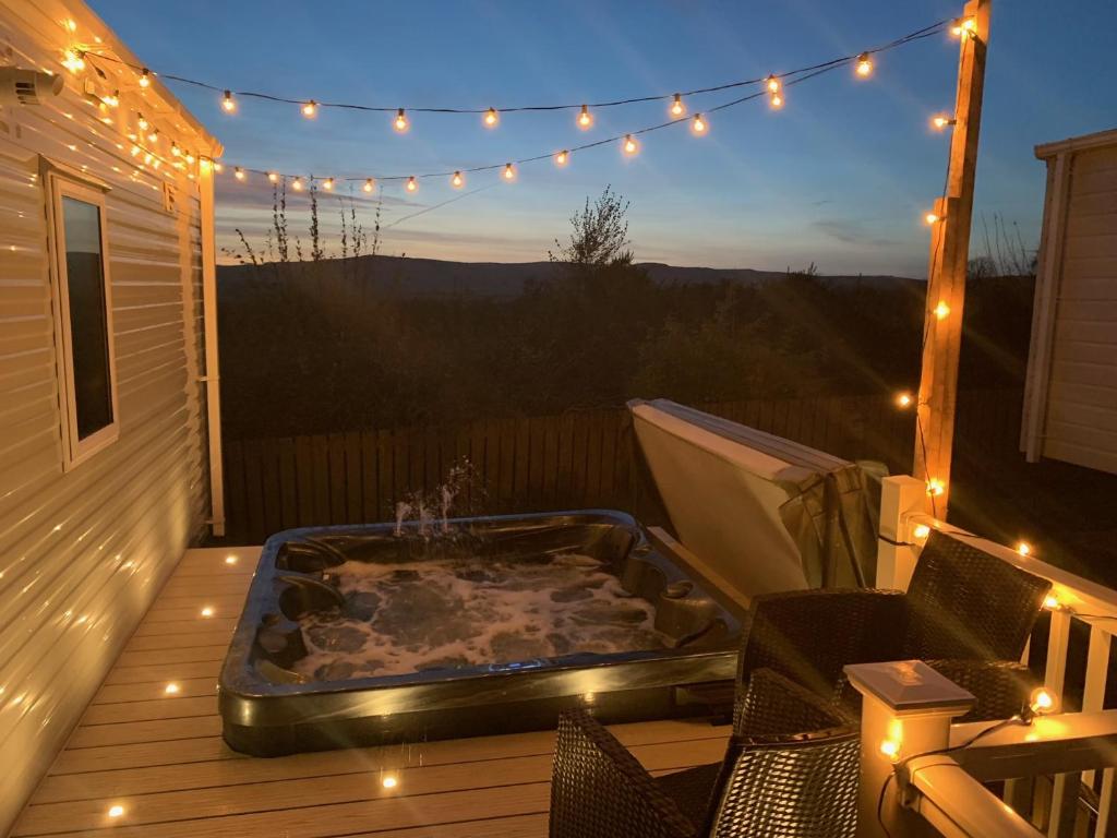 Livvi Rosa's Lodge, Swarland photo 8