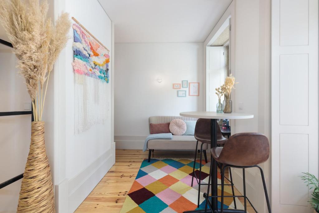 Vibrant flat by Sao Bento w/balcony - Loureiro140 photo