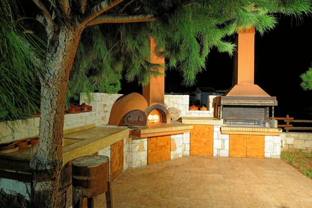 Kreta Natur Live Crete Naturally — Restaurant & bars in Hersonissos