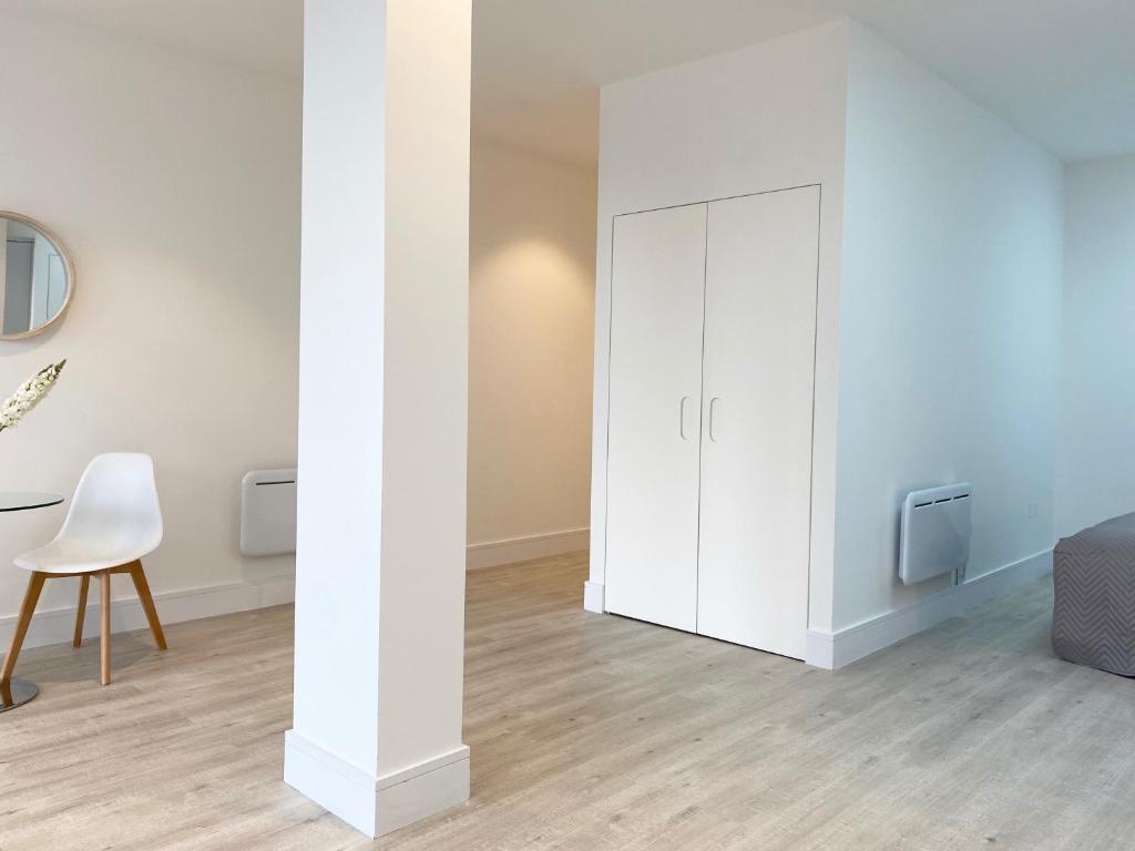 Fleet Heights Apartment Eight photo