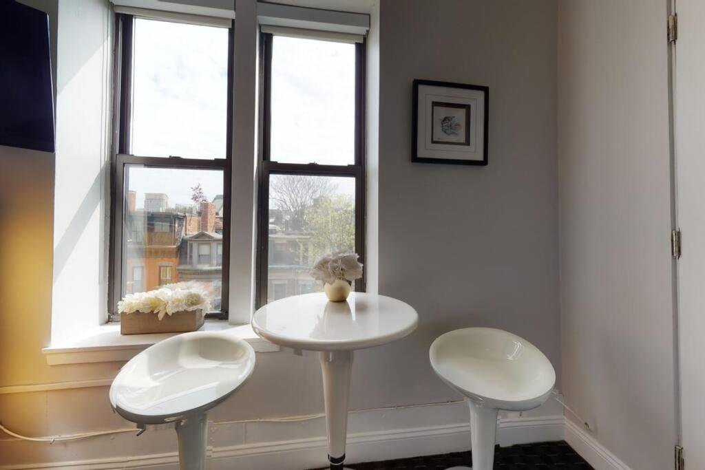 Stylish Downtown Studio in the Boston, C.Ave #34 photo
