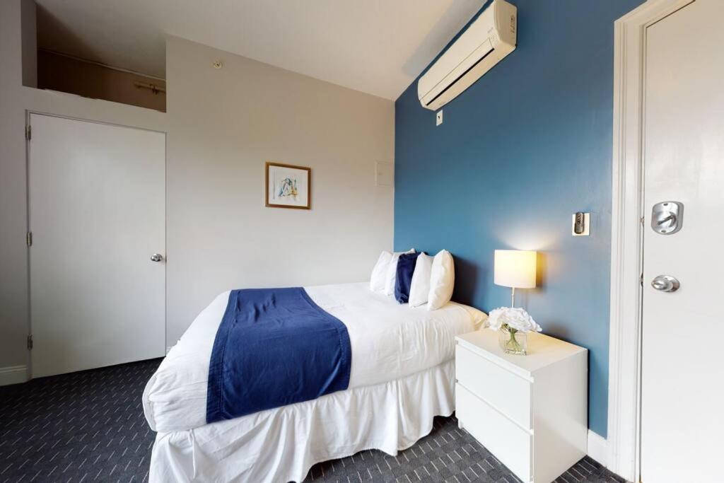 Charming Studio in Boston Brownstone, #44 — Hotel in Boston (MA)