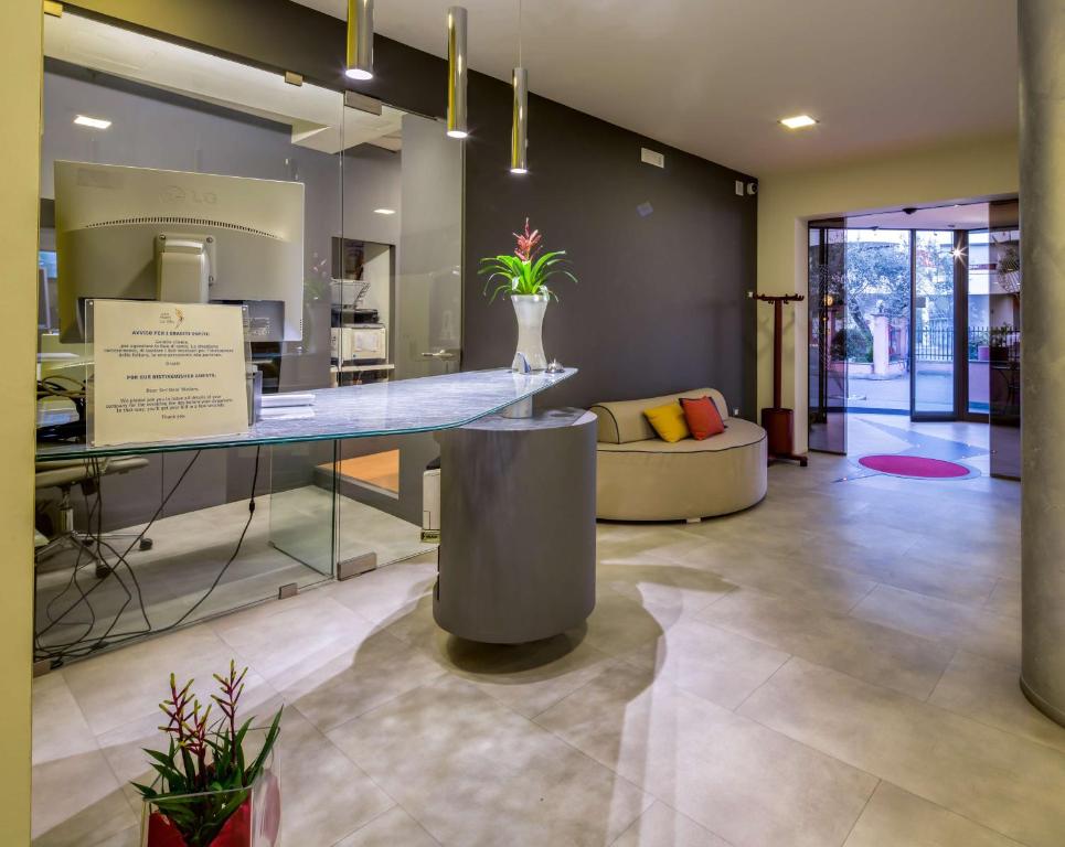 La Villa - Sure Hotel Collection by Best Western photo