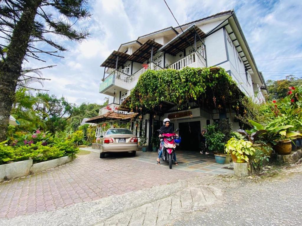Exterior view, Hillview Inn in Cameron Highlands