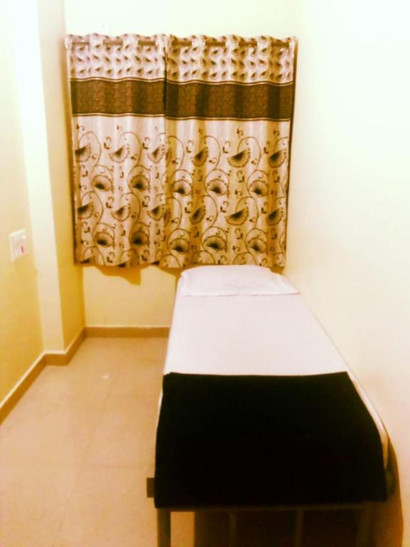 Hotel Apoorva Arcade, Yellapur