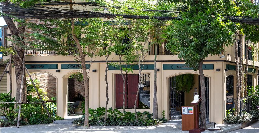 LA. CHRONIQUE HOTEL photo