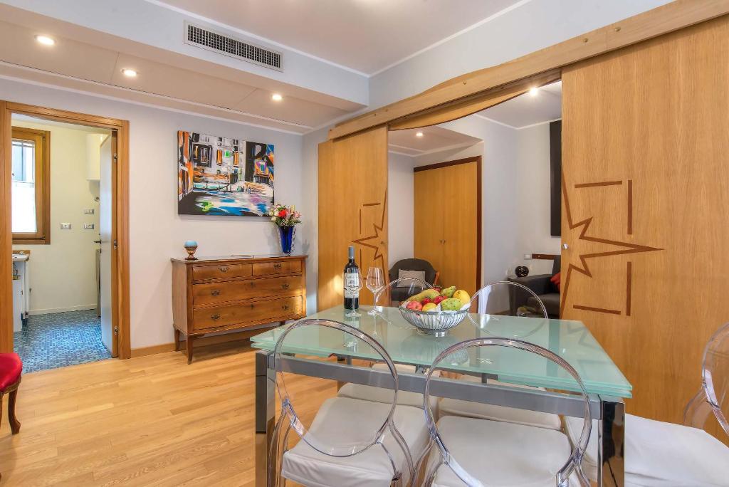 San Luca - Fenice Apartments in Venice - 2