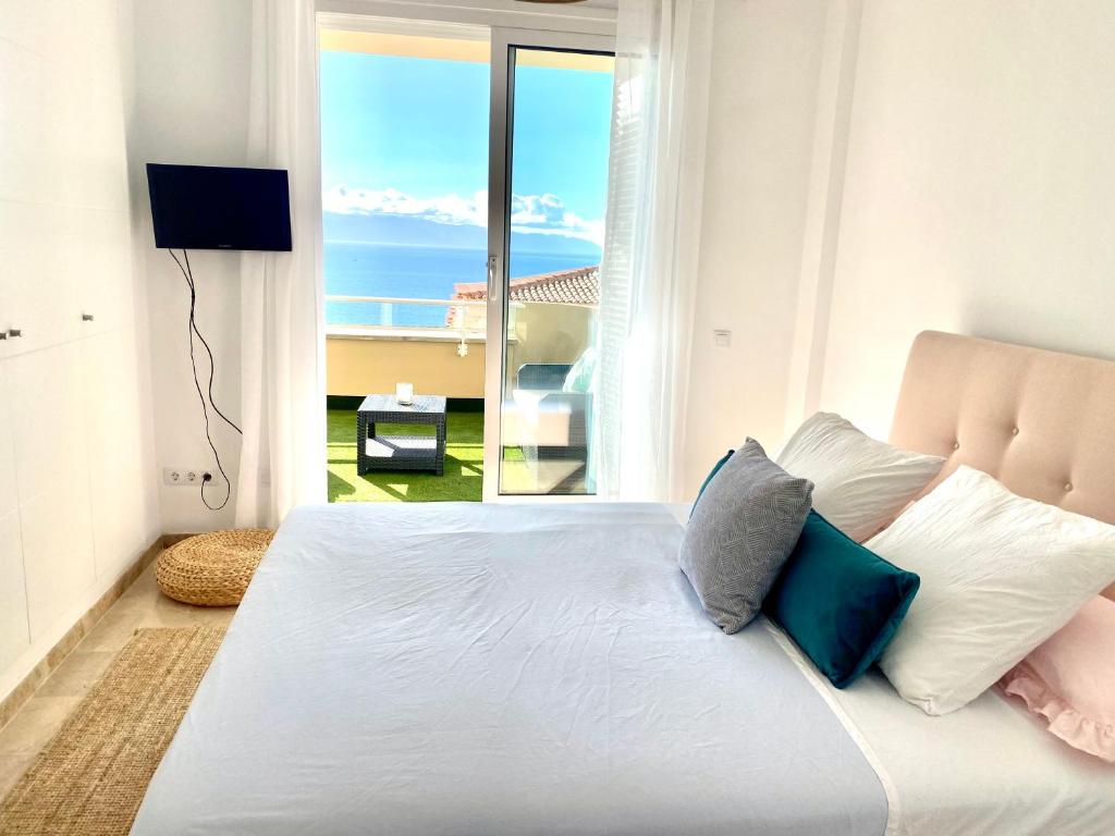 Los Gigantes Ocean View Apartment - 4