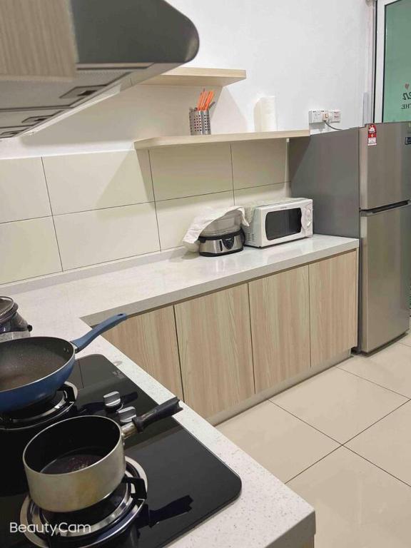 Condo 3 bedroom Georgetown Gelugor USM Queensbay photo