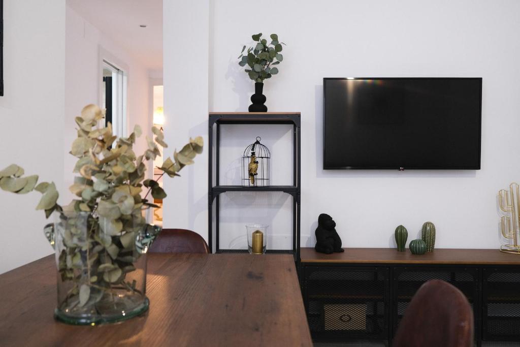 Cute Central Apartment - 4
