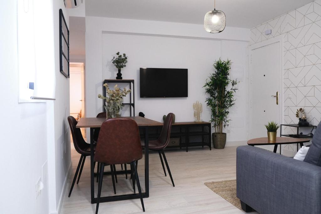 Cute Central Apartment - 5