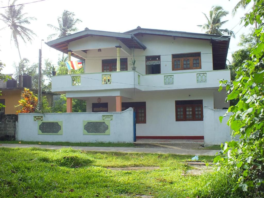 Arogya Resort — Hotel in Hikkaduwa