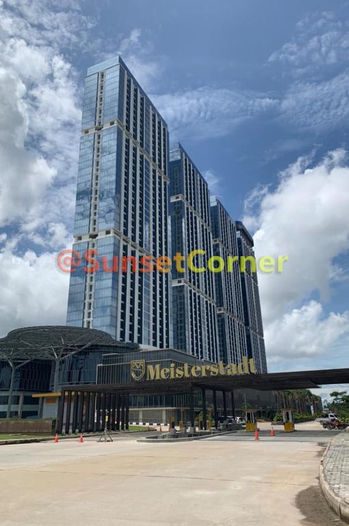 Sunset Corner @Pollux Habibie photo
