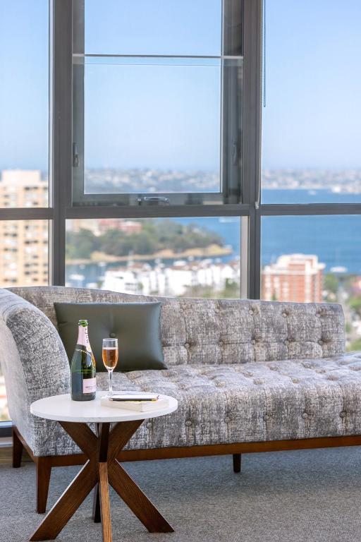 Sydney Meriton Suites North Sydney Additional