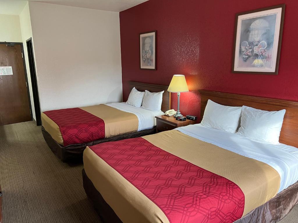Express Inn & Suites photo