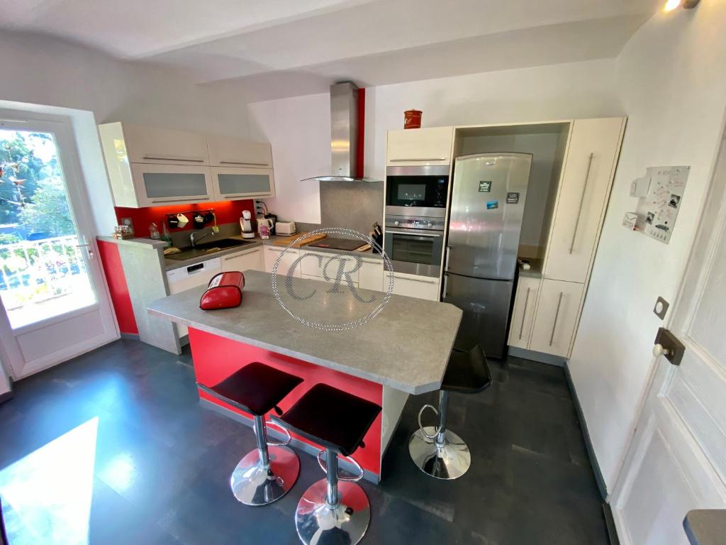 APPARTEMENT DUPLEX - 100M DE LA PLAGE DE ST CLAIR - 5