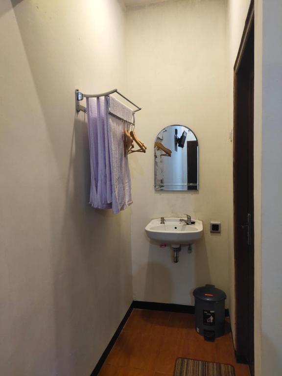 Rumah 40 m² dengan 1 kamar tidur dan 1 kamar mandi pribadi di Borobudur (Mudhia Homestay)
