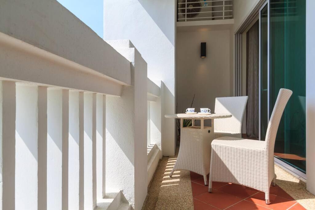 Strait Quay Luxury Suite photo