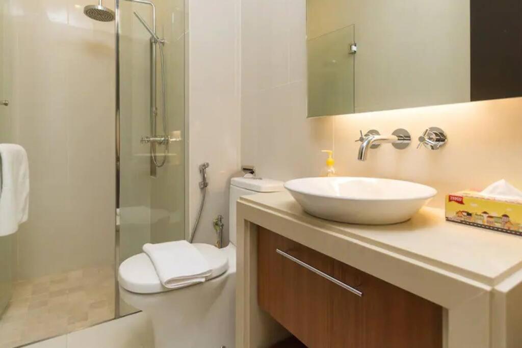 Strait Quay Luxury Suite photo