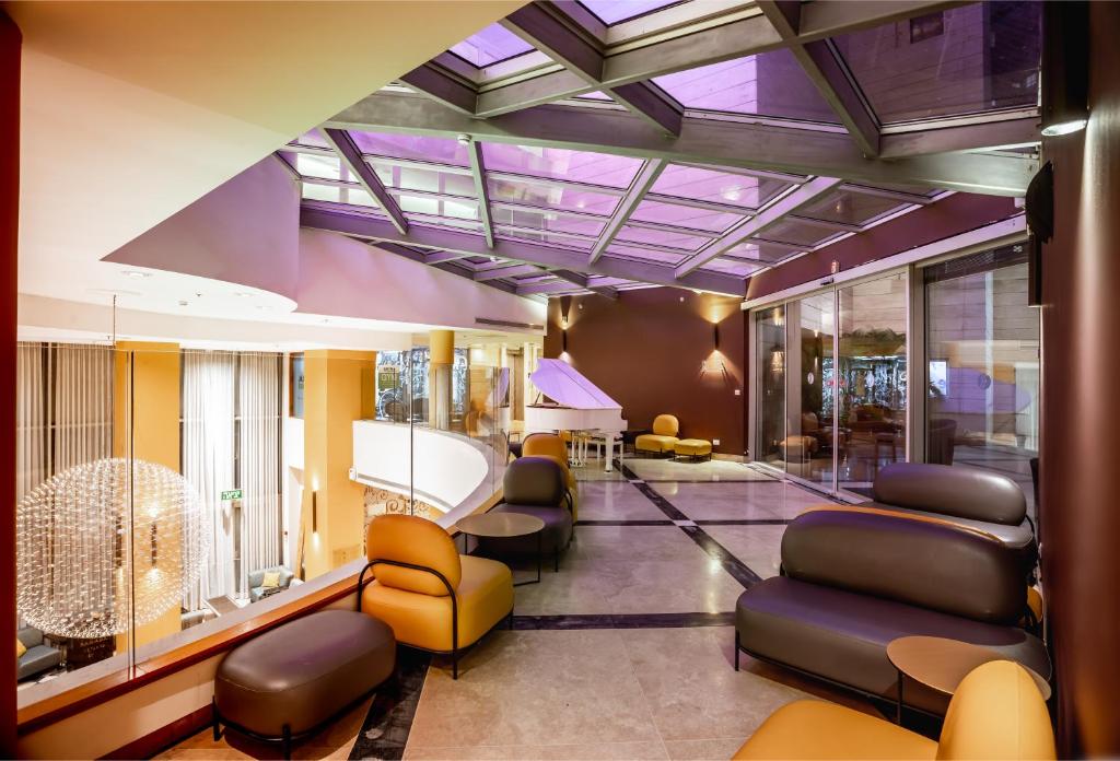 Ramada Hotel & Suites by Wyndham Netanya photo