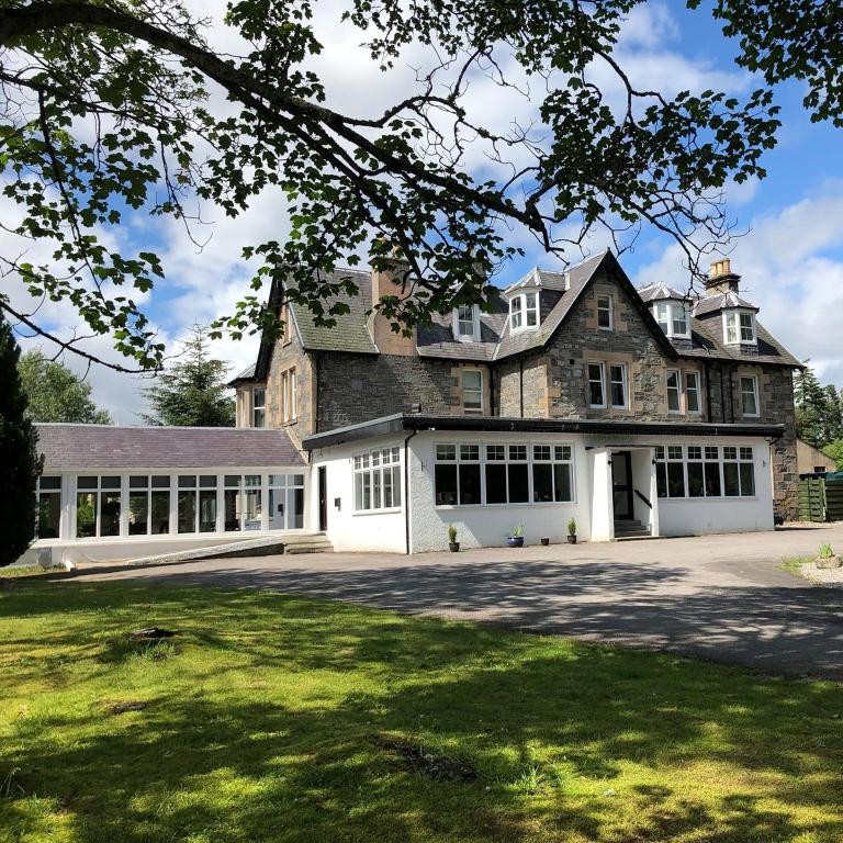 The Speyside Hotel and Restaurant — Hotel in Grantown On Spey