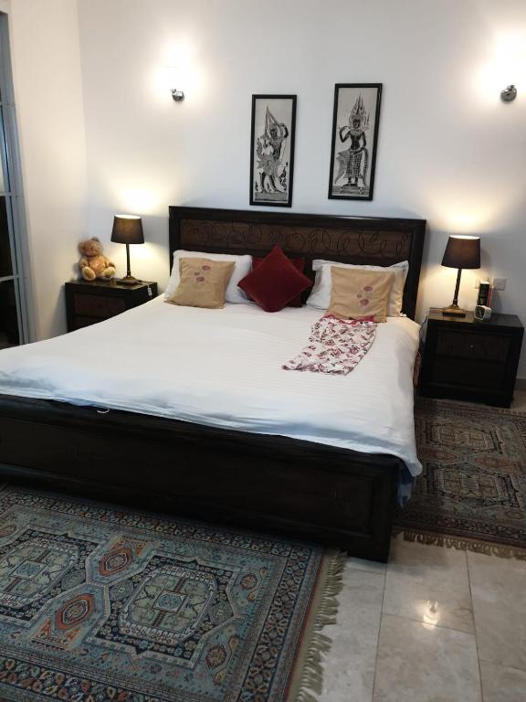 Nomad Tours Marina Beach Apartment photo
