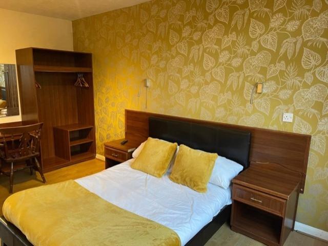 west park hotel chalets photo