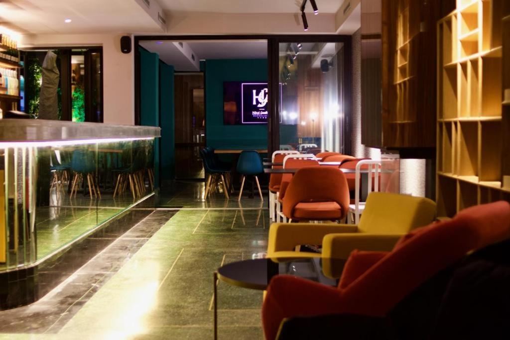 Bar/lounge