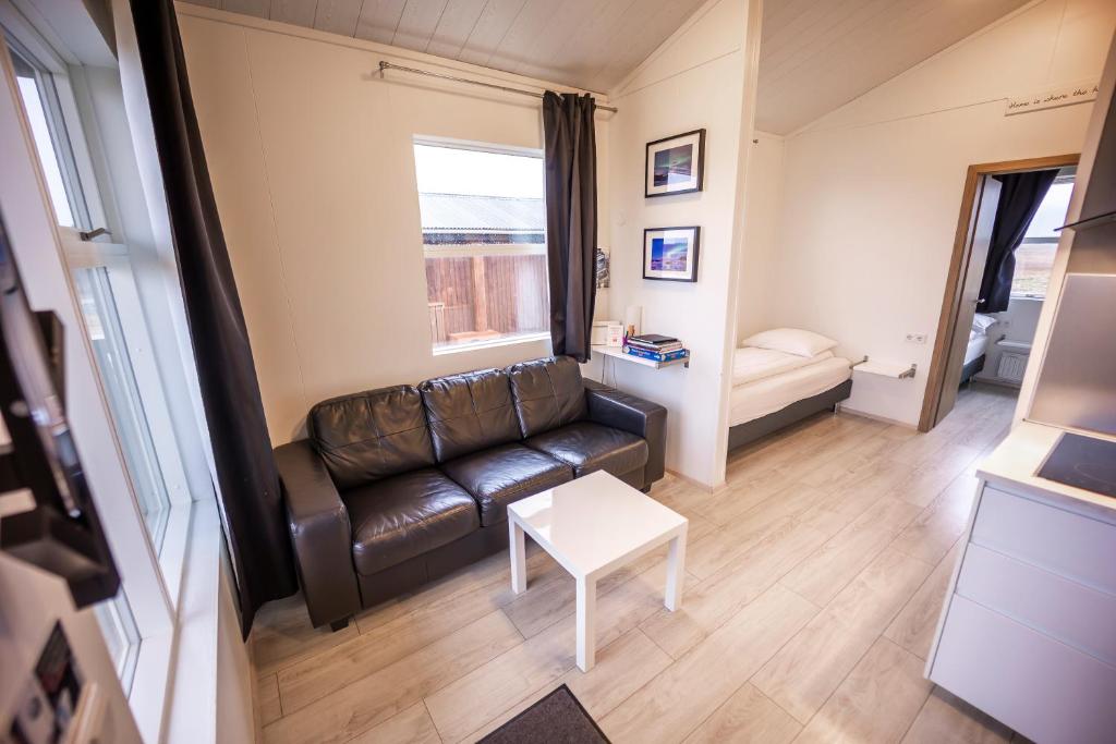 Apartment with Mountain View