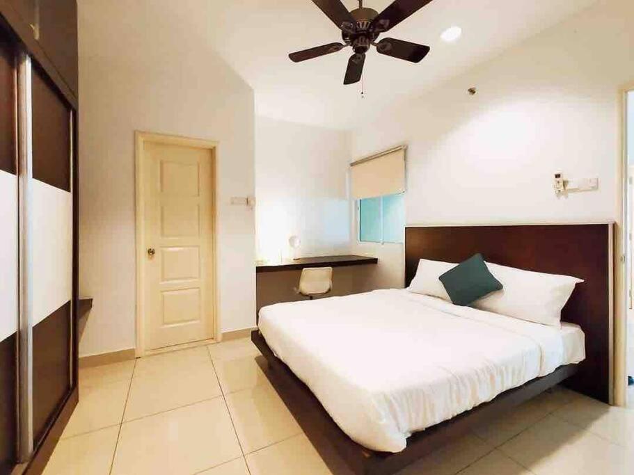 Luxury Seaview Penang Homestay @ Mansion One Gurney Pulau Pinang photo